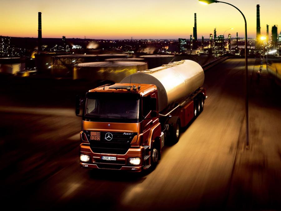  Mercedes-Benz Axor 1840 2005 года  (фото 5 из 9)
